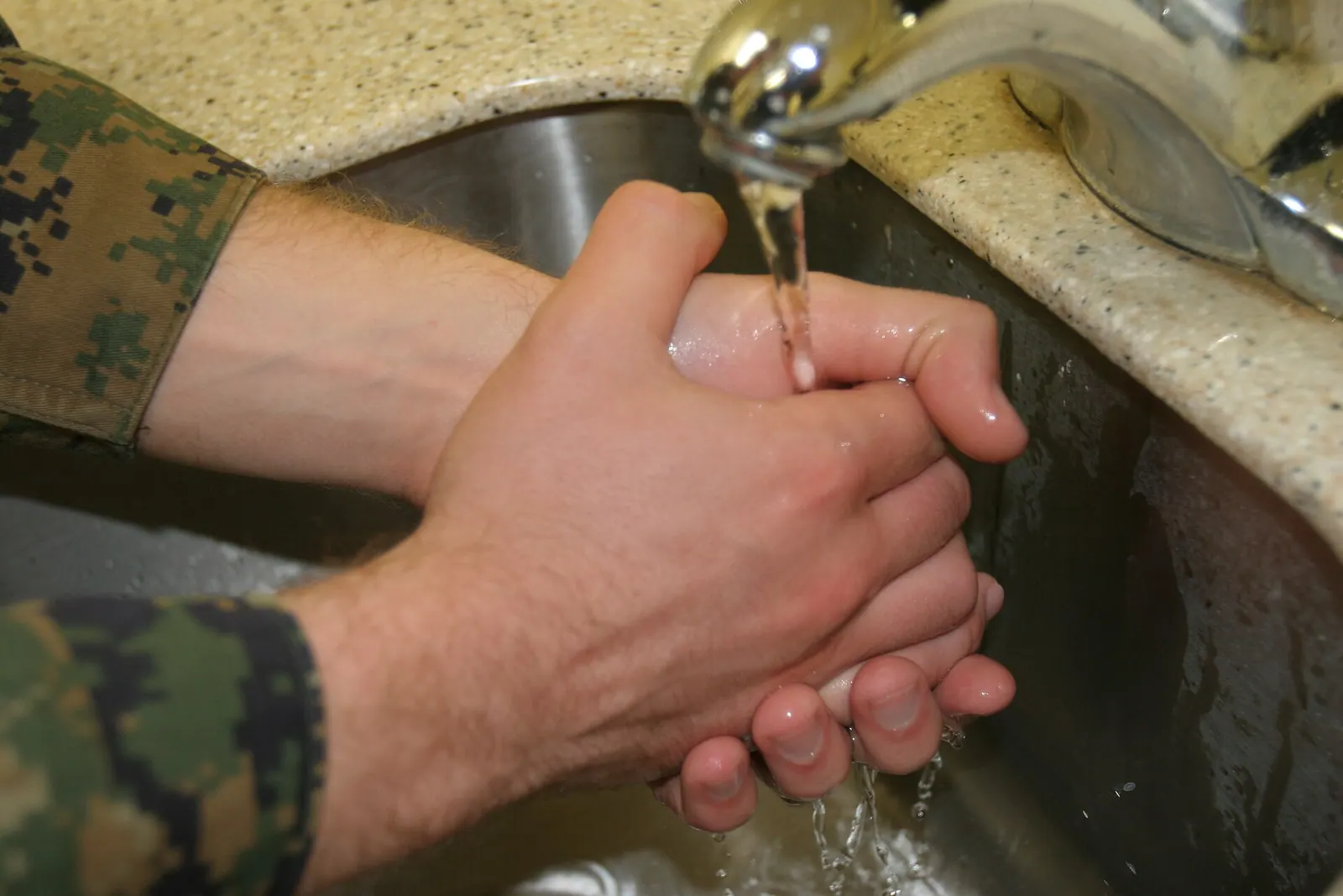 How to Clean a Washing Machine That Smells Musty